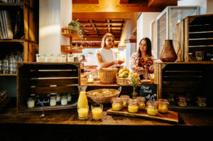 ALPENROSE_DMNK6831_Buffet-mit-bild_web