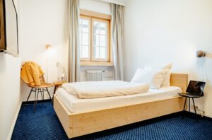 EZ_FAV_DMNK6737_web-1024x677